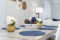 Bright & Comfy House Near NAS with Free Parking