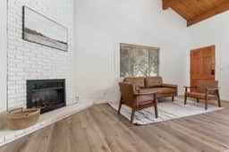 Camp Nelson Lodge Room 10
