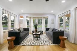 Copper Patch- Luxury Tudor 1930's home!