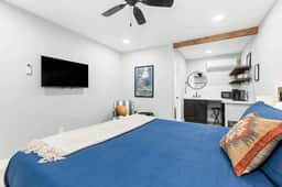 Heather RM4 Sequoia Motel AC, WiFi, Pool