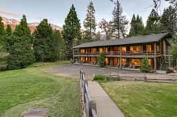 Camp Nelson Lodge | Room 4 | Sierra Nevada Retreat - Image 5
