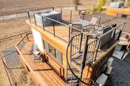 Rooftop Spa! Tiny Home on the Farm 