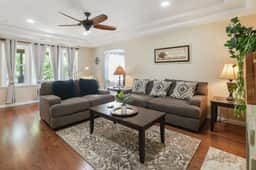 Sequoia Bungalow w/ BBQ, WiFi