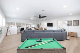 Sequoia Family Suite: Pool, Views, Games @SQ Motel