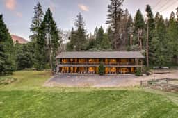 Sierra Vista Room 8 Camp Nelson Lodge, Remote Stay