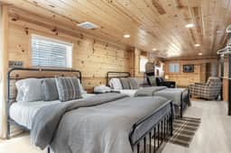 The Pine Loft Family-Friendly Nature Retreat