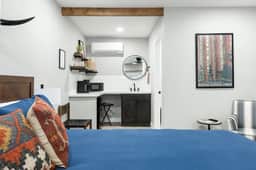 The Rae Sequoia Motel RM5