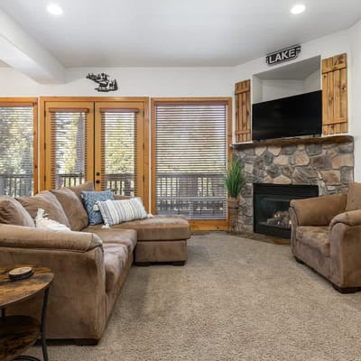 Family-Friendly Shaver Lake Cabin w/ Game Room