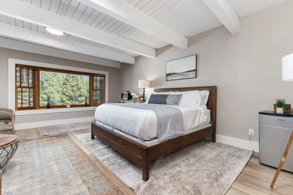 Big Pine Suite CN Lodge R#1