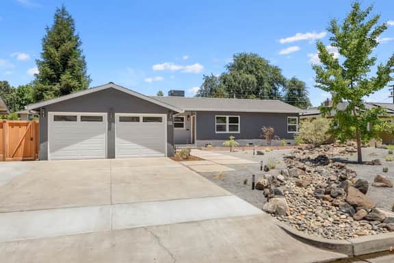 Mid-Century Visalia Home w/ EV Charger & BBQ Grill