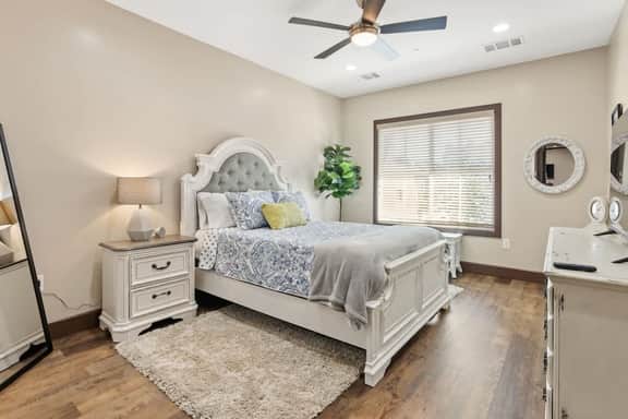 Midtown Loft 302 on Main St DT Visalia