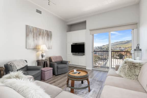 Pismo Beachside Retreat off Pomeroy!