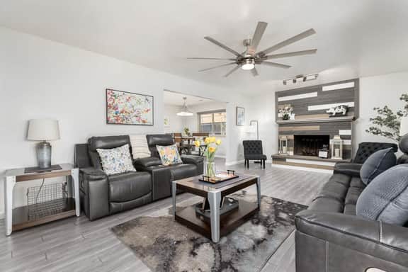 Relaxing Spa & Serenity Pond Retreat in Porterville