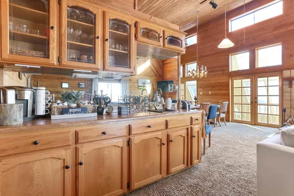 Sierra Nevada Cabin: Arcade & Jacuzzi - Image 3