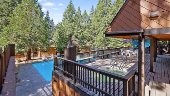 Sierra Swiss Chalet @ Bretz Mill - Pool & Spa