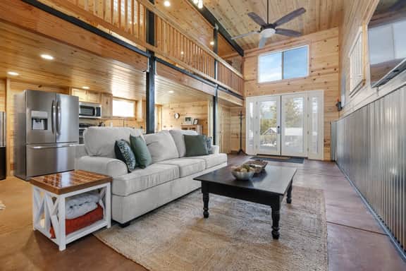 The Pine Loft Family-Friendly Nature Retreat